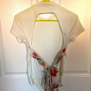 NWOT - lulu’s bodysuit